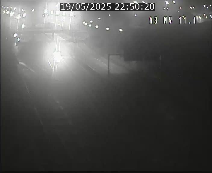 Traffic live webcam Luxembourg Croix de Bettembourg A3 - BK 11.1 - direction Luxembourg-ville