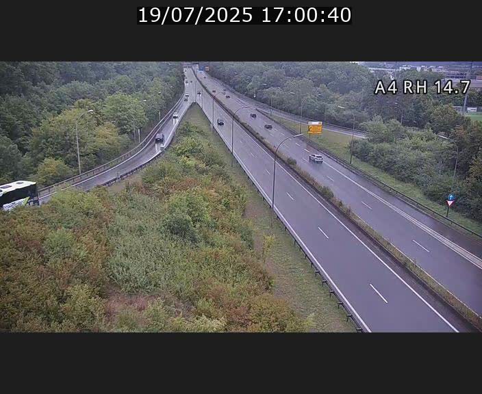 Traffic live webcam Luxembourg Jonction Lankelz - A4 - BK 14.7 - direction Luxembourg