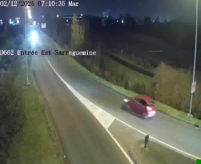 Point de vue trafic déployé sur D662 (France) à Sarreguemines, regardant vers Sarreguemines, aidant conducteurs et services à anticiper les flux.