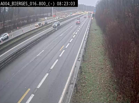 Webcam E411(A4) à Wavre, à hauteur de la sortie 5 Bierges. Vue orientée vers Bruxelles