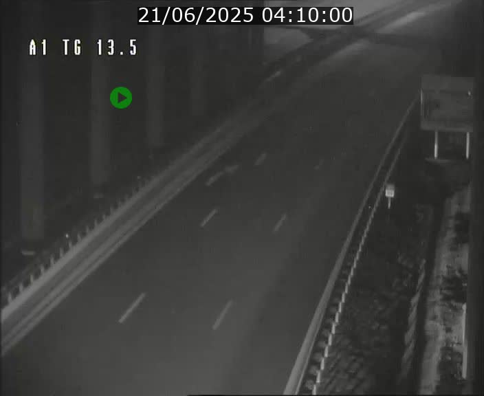 Traffic live webcam Luxembourg Senningen - A1 direction Luxembourg - BK 13.5
