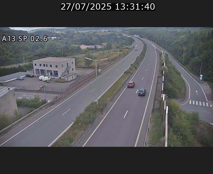 Traffic live webcam Luxembourg Sanem - A13 direction Pétange - BK 2.6