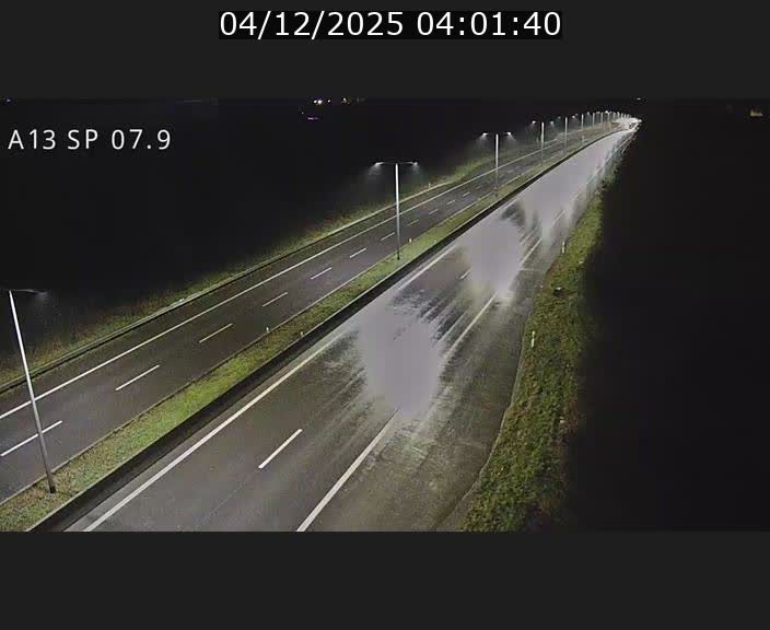 Traffic live webcam Luxembourg Jonction Lankelz - A13 direction Pétange - BK 7.9