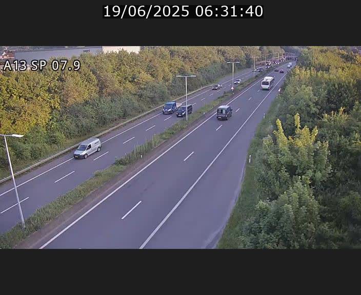 Traffic live webcam Luxembourg Jonction Lankelz - A13 direction Pétange - BK 7.9