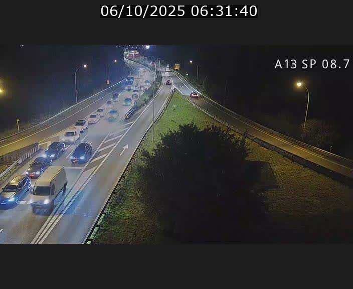 Traffic live webcam Luxembourg Jonction Lankelz - A13 direction Pétange - BK 8.7 