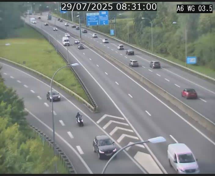 Traffic live webcam Luxembourg - Croix de Cessange - A6 - BK 3.5 - direction France/Allemagne