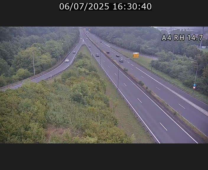 Traffic live webcam Luxembourg Jonction Lankelz - A4 - BK 14.7 - direction Luxembourg