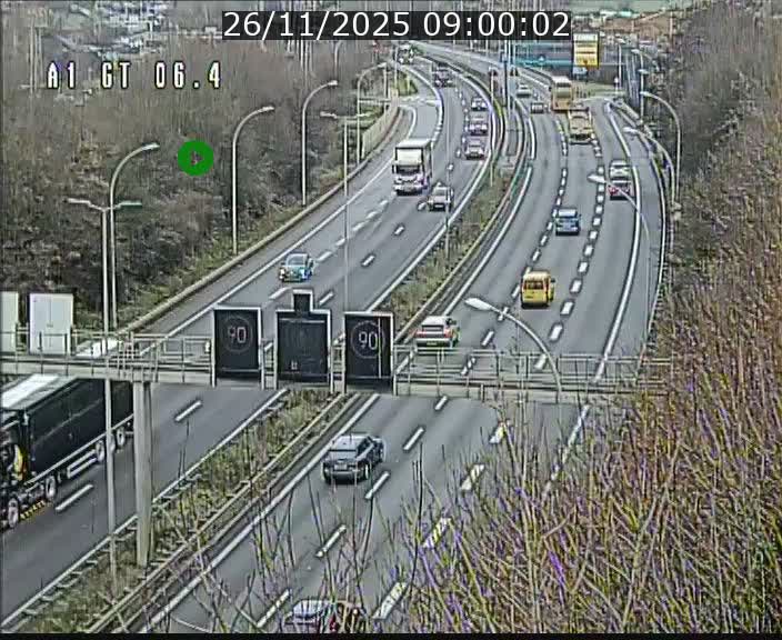 Traffic live webcam Luxembourg Hamm - A1 direction Sandweiler - BK 6.4