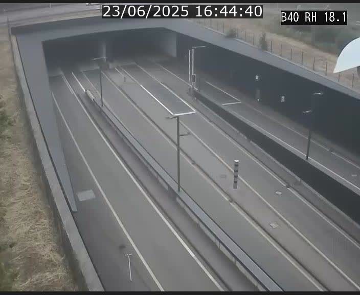 Webcam sur la route de contournement d'Esch-Belval avant le tunnel Central Gate au niveau de la porte de France et du radar fixe