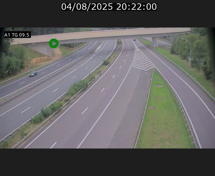 Traffic live webcam Luxembourg Jonction Grünewald - A1 direction Luxembourg-ville - BK 9.5