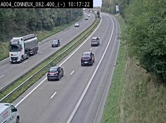 Webcam sur l'E411 avant les sorties 20 menant à Ciney, Dinant et Achêne. Vue orientée vers Namur