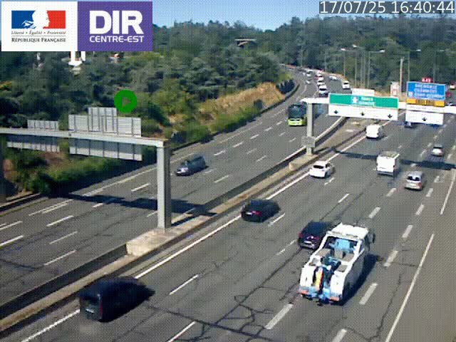 Caméra de circulation routière sur le boulevard périphérique Laurent Bonnevay de Lyon (D383) à hauteur de Bron, avant la jonction avec l'A43. Vue orientée vers l'échangeur