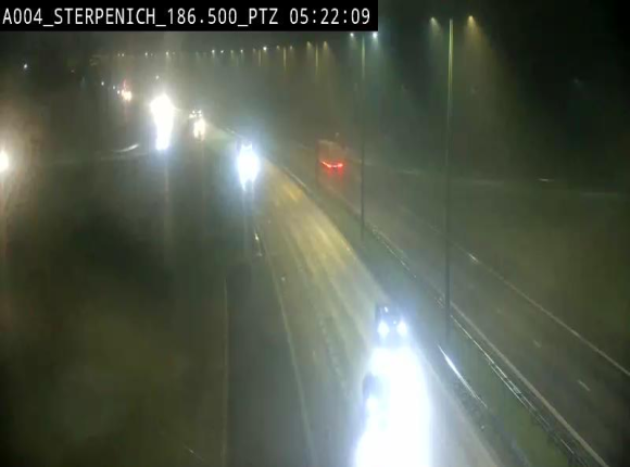 Webcam E411 à Sterpenich en Belgique près de la frontière du Luxembourg. Vue orientée vers Bruxelles