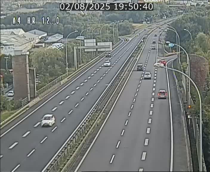 Traffic live webcam Luxembourg Jonction Foetz - A4 - BK 12.0 - direction Esch sur Alzette