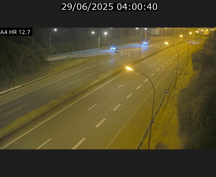 Traffic live webcam Luxembourg Esch sur Alzette - A4 - BK 12.7 - direction Esch-Belval