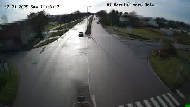 Webcam installée le long de D1 (France) à Ennery, pointée vers Metz, utile pour suivre précisément les conditions de trafic.