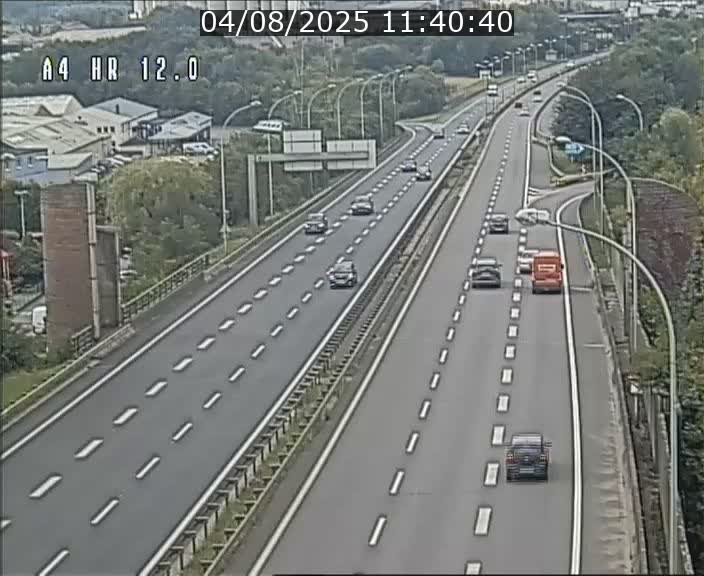 Traffic live webcam Luxembourg Jonction Foetz - A4 - BK 12.0 - direction Esch sur Alzette