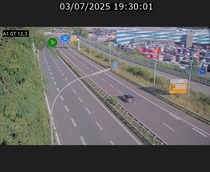 Traffic live webcam Luxembourg Senningerberg - A1 direction Allemagne - BK 12.3
