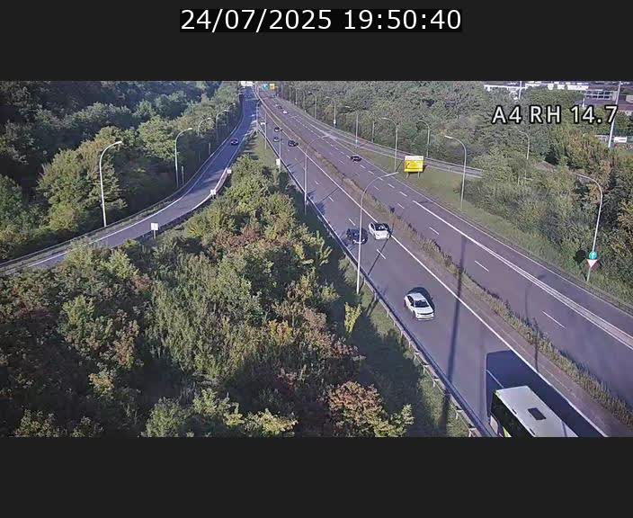 Traffic live webcam Luxembourg Jonction Lankelz - A4 - BK 14.7 - direction Luxembourg