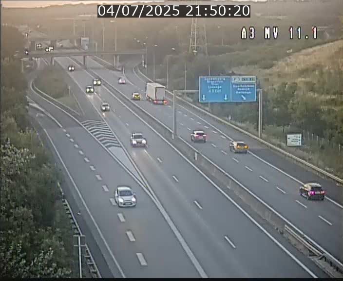 Traffic live webcam Luxembourg Croix de Bettembourg A3 - BK 11.1 - direction Luxembourg-ville