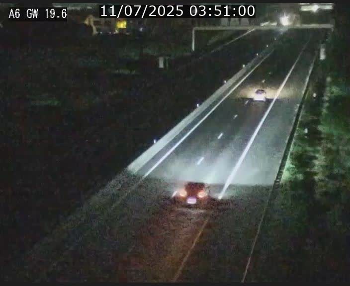 Traffic live webcam Luxembourg - Steinfort - A6 - BK 19.6 - direction Belgique