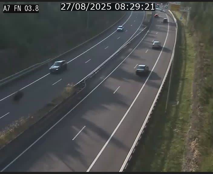 Caméra autoroute Luxembourg A7 - Passage à gibier Rëngelbour - direction Tunnel Stafelter