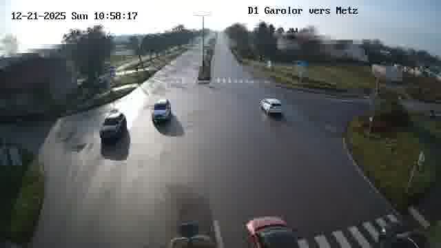 Webcam installée le long de D1 (France) à Ennery, pointée vers Metz, utile pour suivre précisément les conditions de trafic.