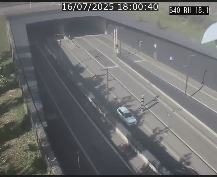 Webcam sur la route de contournement d'Esch-Belval avant le tunnel Central Gate au niveau de la porte de France et du radar fixe
