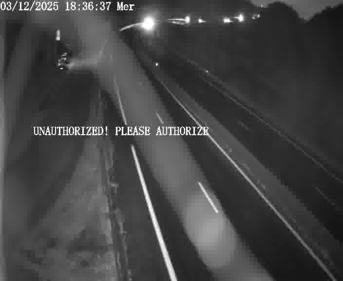 Webcam sur la D910 située dans la Côte des 4 vents. Vue orientée vers le bas, vers Saint-Avold.