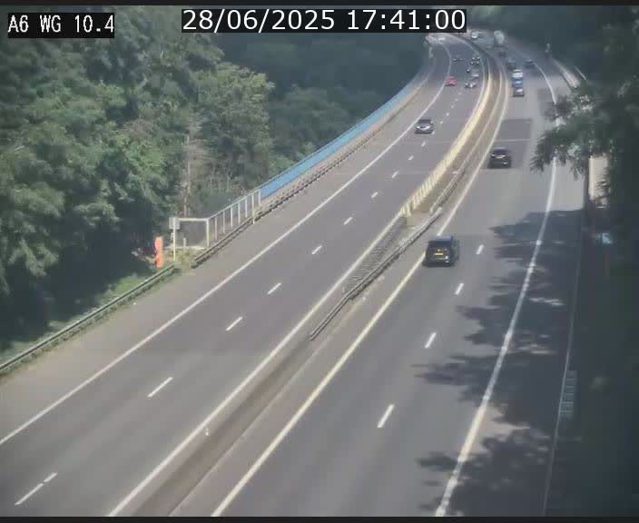 Traffic live webcam Luxembourg Mamer - A6 - BK 10.4 - direction Luxembourg/France/Allemagne