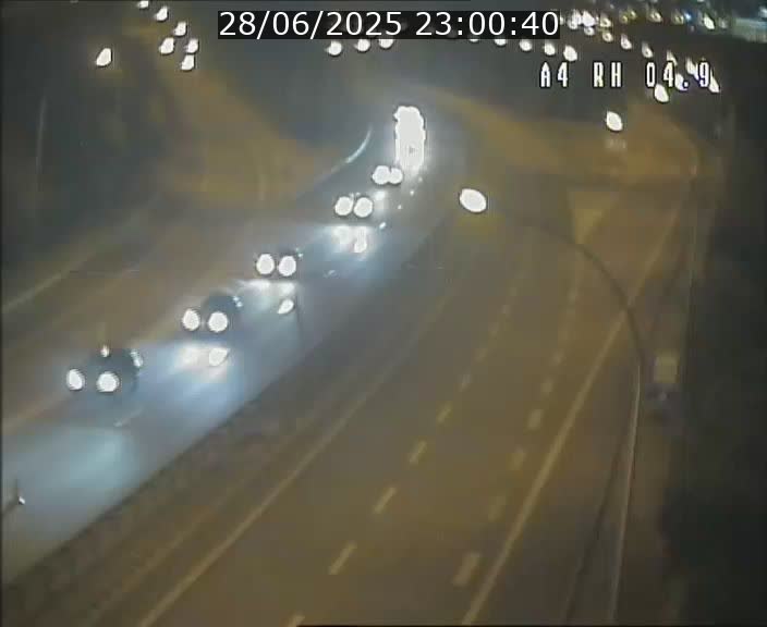 Traffic live webcam Luxembourg Leudelange - A4 - BK 4.9 - direction Luxembourg
