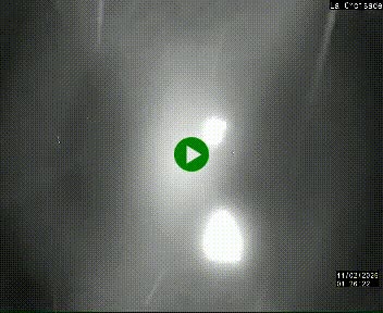 Webcam au carrefour de la croisade, à la jonction entre la N22 et la N320, avant le poste de douane franco-andorrane. Webcam à 1790 mètres d'altitude