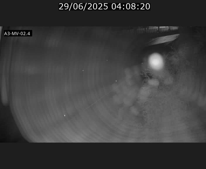 Webcam autoroute de la France (A3) au Luxembourg à Fentange, à proximité de la Croix de Gasperich. Vue orientée vers la Cloche d'Or