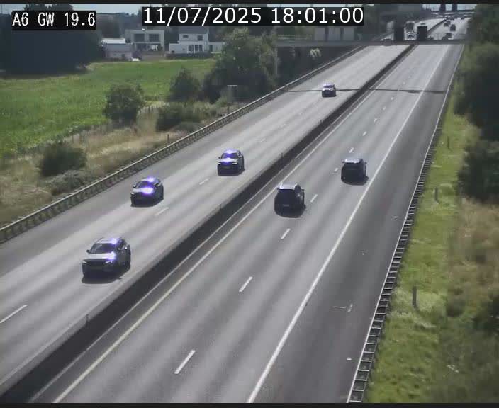 Traffic live webcam Luxembourg - Steinfort - A6 - BK 19.6 - direction Belgique