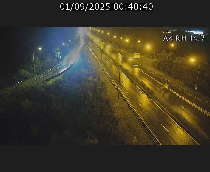 Traffic live webcam Luxembourg Jonction Lankelz - A4 - BK 14.7 - direction Luxembourg