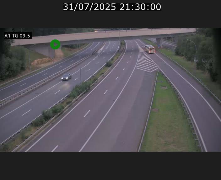 Traffic live webcam Luxembourg Jonction Grünewald - A1 direction Luxembourg-ville - BK 9.5