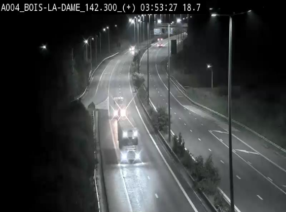 Webcam située entre la sortie 29 Neufchâteau et la jonction avec l'E25 en direction de Liège et Luxembourg