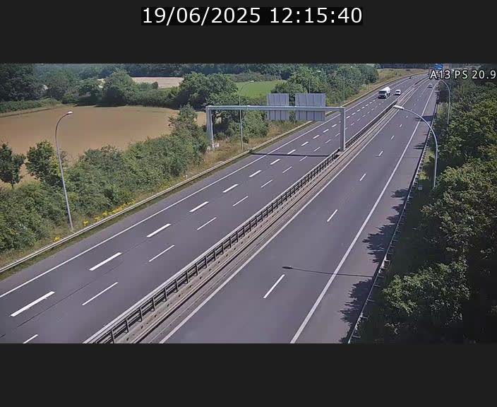 Traffic live webcam Luxembourg Croix de Bettembourg, rond-point d'Hellange - A13 direction Allemagne - BK 20.9