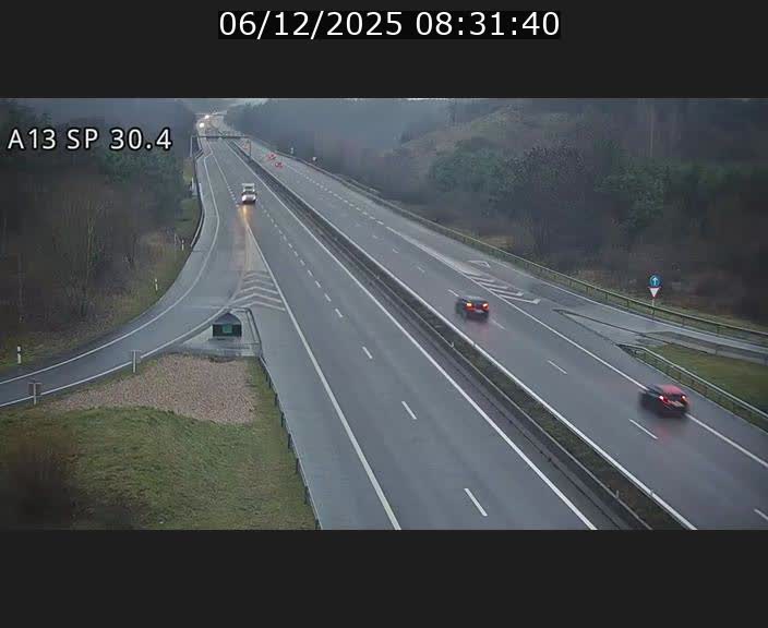 Traffic live webcam Luxembourg Altwies - A13 direction Luxembourg-ville - BK 30.4