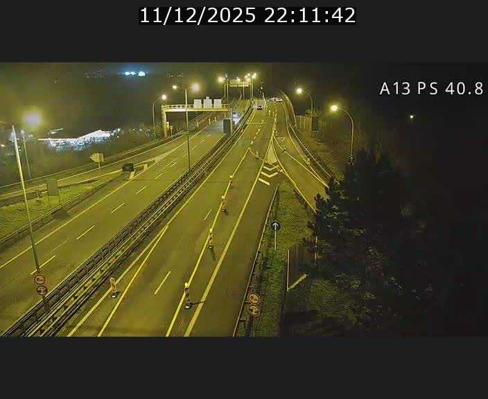 Webcam autoroute A13 à la sortie est du tunnel Markusbierg à Schengen. Vue sur le pont de la Moselle, vers l'Allemagne