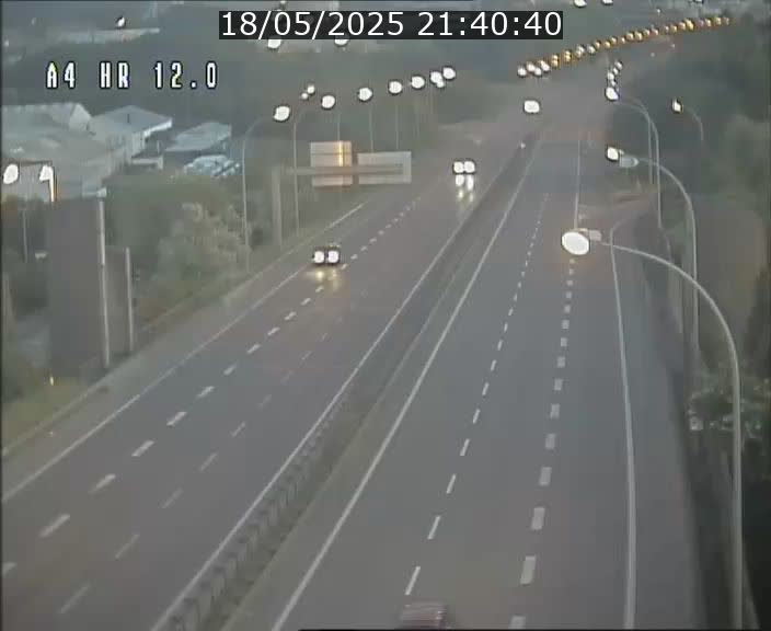Traffic live webcam Luxembourg Jonction Foetz - A4 - BK 12.0 - direction Esch sur Alzette