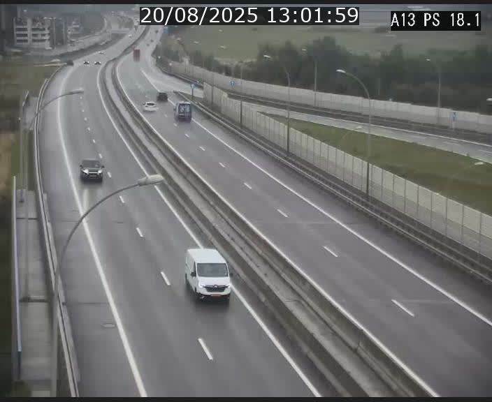 Traffic live webcam Luxembourg Dudelange - A13 direction Croix de Bettembourg - BK 18.1