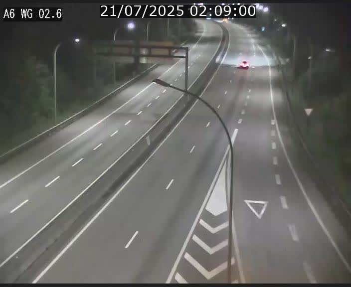 Traffic live webcam Luxembourg Croix de Cessange - A6 - BK 2.6 - direction France/Allemagne