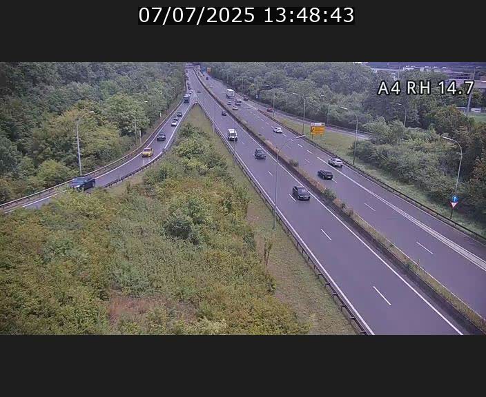 Traffic live webcam Luxembourg Jonction Lankelz - A4 - BK 14.7 - direction Luxembourg