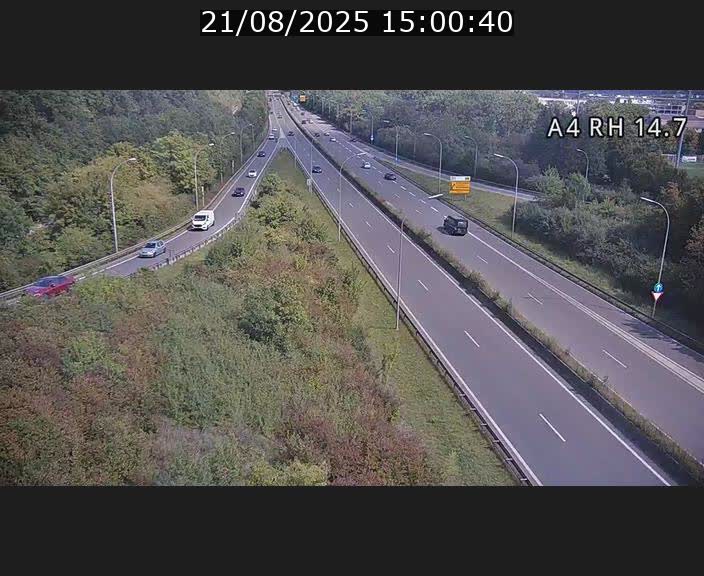 Traffic live webcam Luxembourg Jonction Lankelz - A4 - BK 14.7 - direction Luxembourg