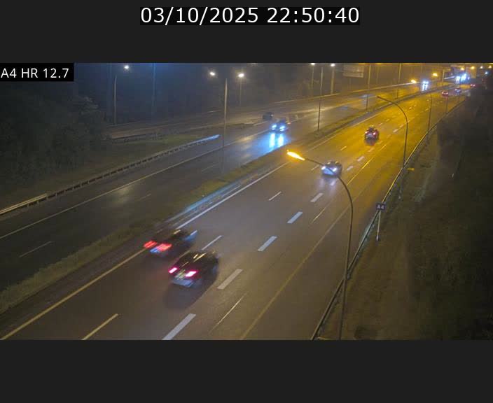 Traffic live webcam Luxembourg Esch sur Alzette - A4 - BK 12.7 - direction Esch-Belval