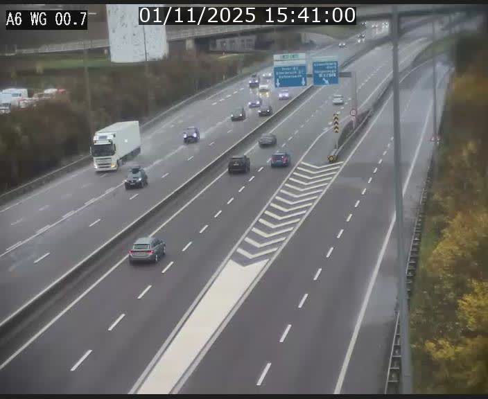 Traffic live webcam Luxembourg Croix de Cessange - A6 - BK 0.7 - direction A3 France