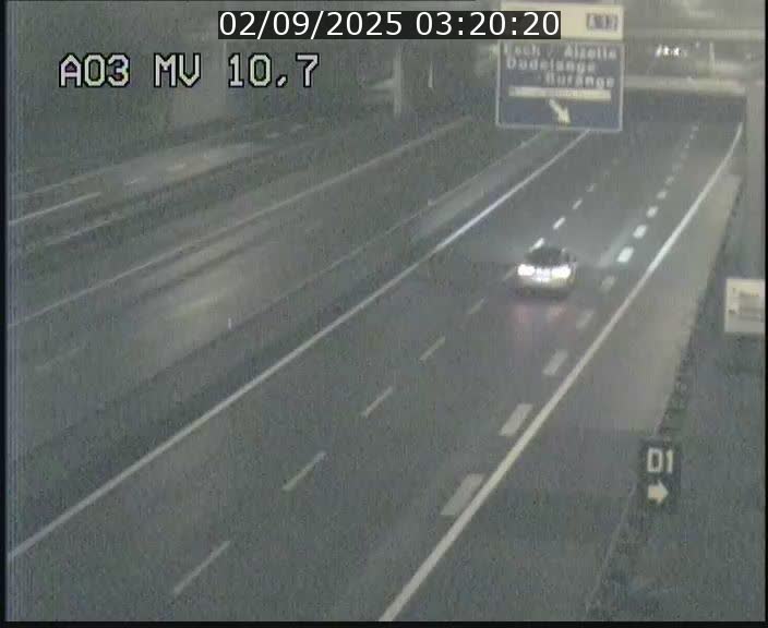Traffic live webcam Luxembourg Croix de Bettembourg - A3 - BK 10.7 - direction France