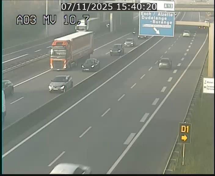 Traffic live webcam Luxembourg Croix de Bettembourg - A3 - BK 10.7 - direction France