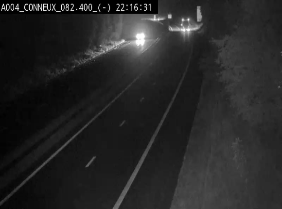 Webcam sur l'E411 avant les sorties 20 menant à Ciney, Dinant et Achêne. Vue orientée vers Namur